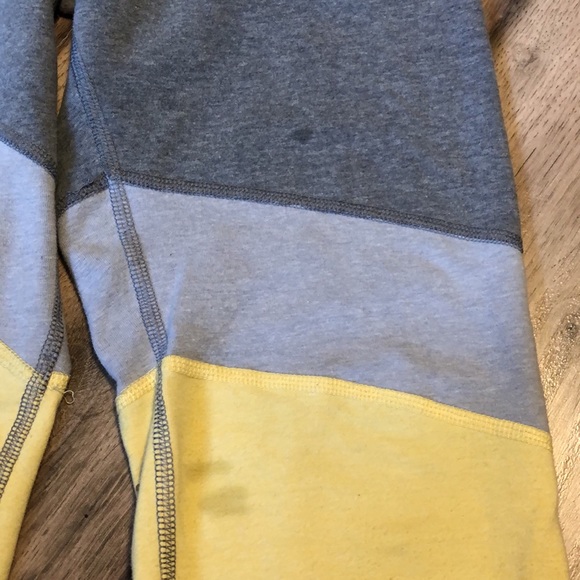 Color block high waist athletic leggings - Picture 2 of 3